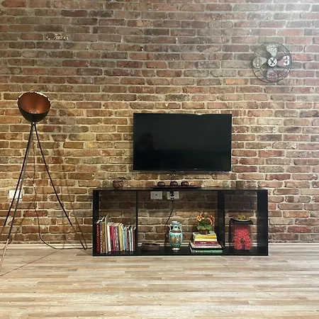 Apartamento Bricks Near Pazari I Ri