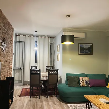 Bricks Near Pazari I Ri