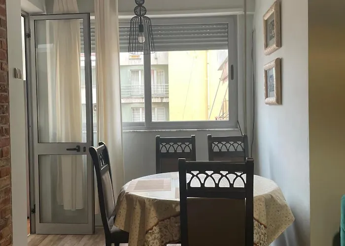 Bricks Near Pazari I Ri Apartman *